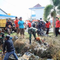 IMG-20260227-WA0140 Peduli Lingkungan, Kodim 1505/Tidore Bersama Instansi Terkait Gelar Jumat Bersih