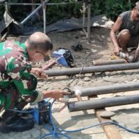 WhatsApp Image 2026-02-17 at 09.22.47 TNI AD Rampungkan Perehapan Jembatan Gantung Desa Empus, Bukti Nyata Pengabdian untuk Rakyat