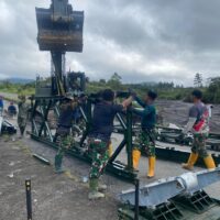 WhatsApp Image 2026-02-19 at 11.10.39 (1) TNI AD Kebut Pembangunan Jembatan Bailey Karang Rejo, Pastikan Akses Warga Pulih Jelang Ramadhan