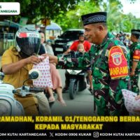 foto website(32) Berkah Ramadhan, Koramil 01/Tenggarong Berbagi Takjil kepada Masyarakat