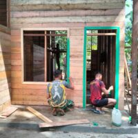 Kualitas Jadi Prioritas, Satgas TMMD Laksanakan Pengecatan RTLH