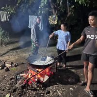 IMG-20260308-WA0041 Warga dan Satgas TMMD Masak Bersama, Momen Kebersamaan Jelang Penutupan TMMD di Kampung Linggang Amer