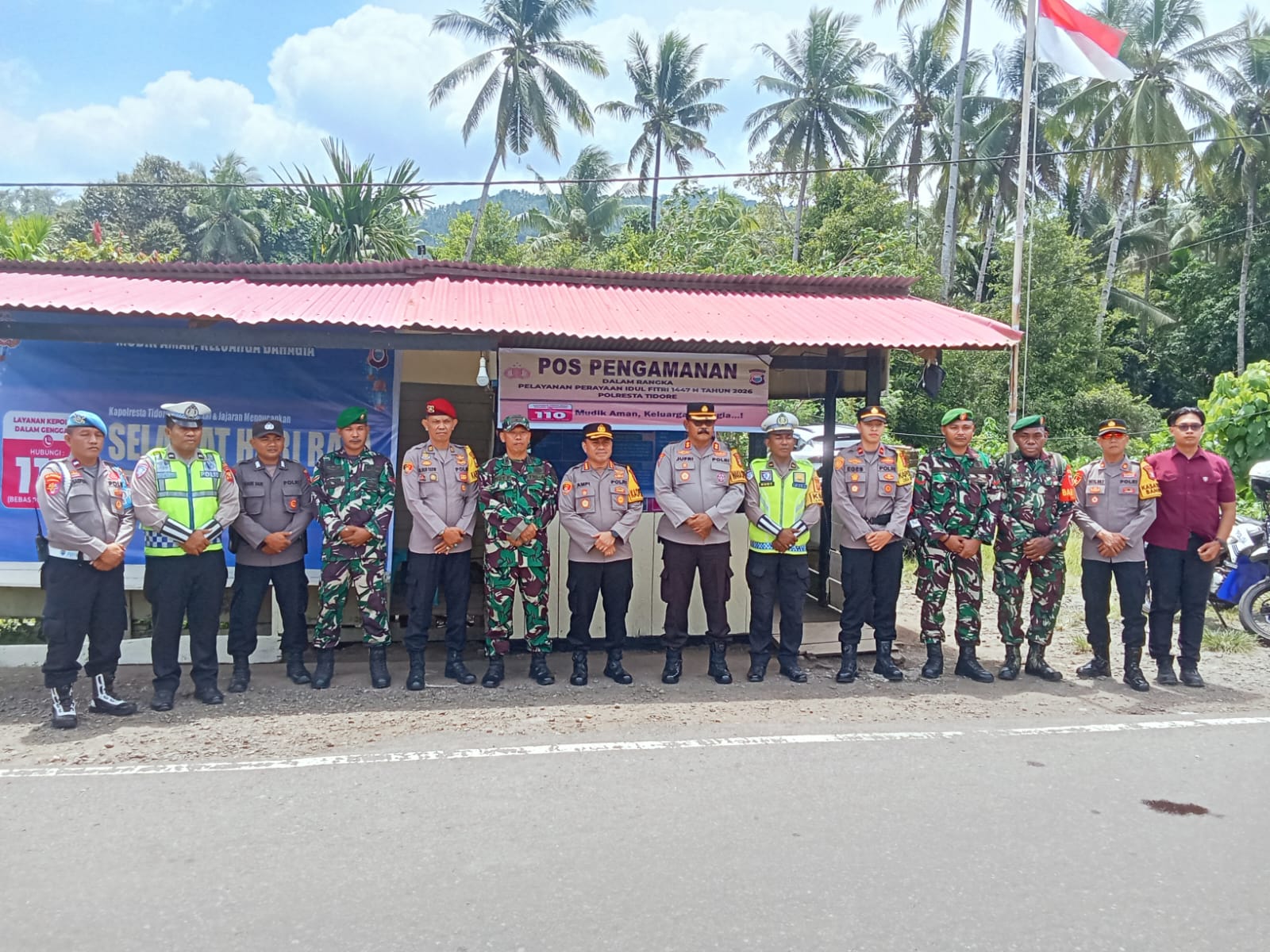 Pastikan Mudik Aman, Personel Kodim 1505/Tidore Disiagakan di Pos Pengamanan