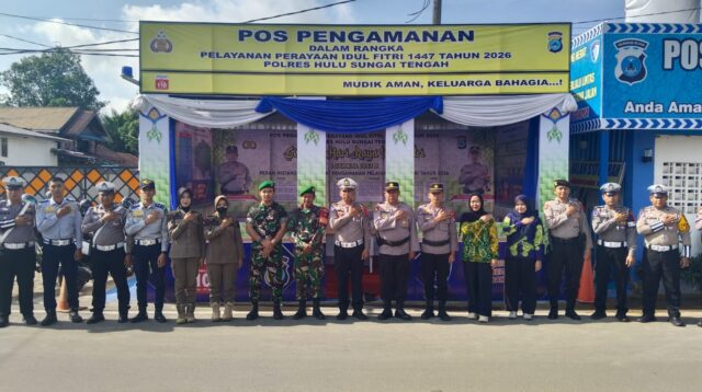 Sinergi Pengamanan Lebaran, Personel Kodim 1002/HST Siaga di Pos Mudik dan Destinasi Wisata