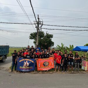 LRN Cabang Widang dan Tim Sangkur Nusantara Berbagi Takjil