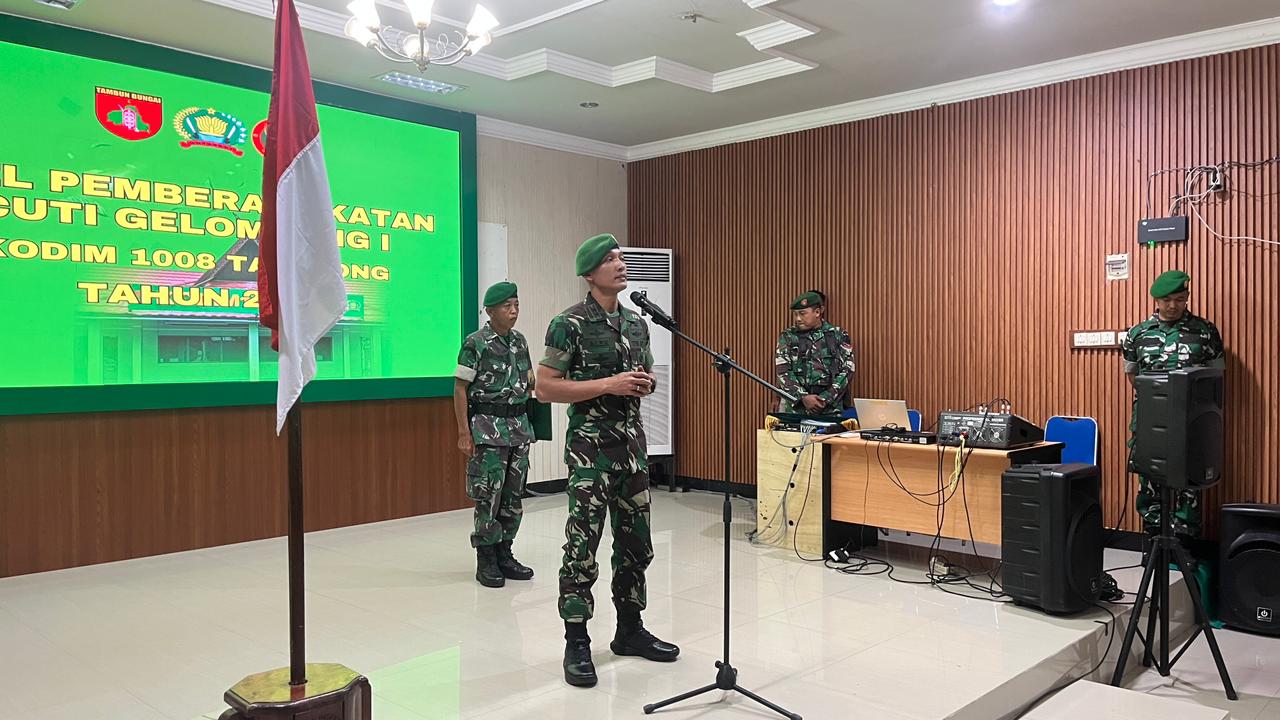 IMG-20260316-WA0233 Dandim 1008/Tabalong Resmi Melepas Personel Cuti Lebaran, Berikan Pesan Keamanan dan Bingkisan