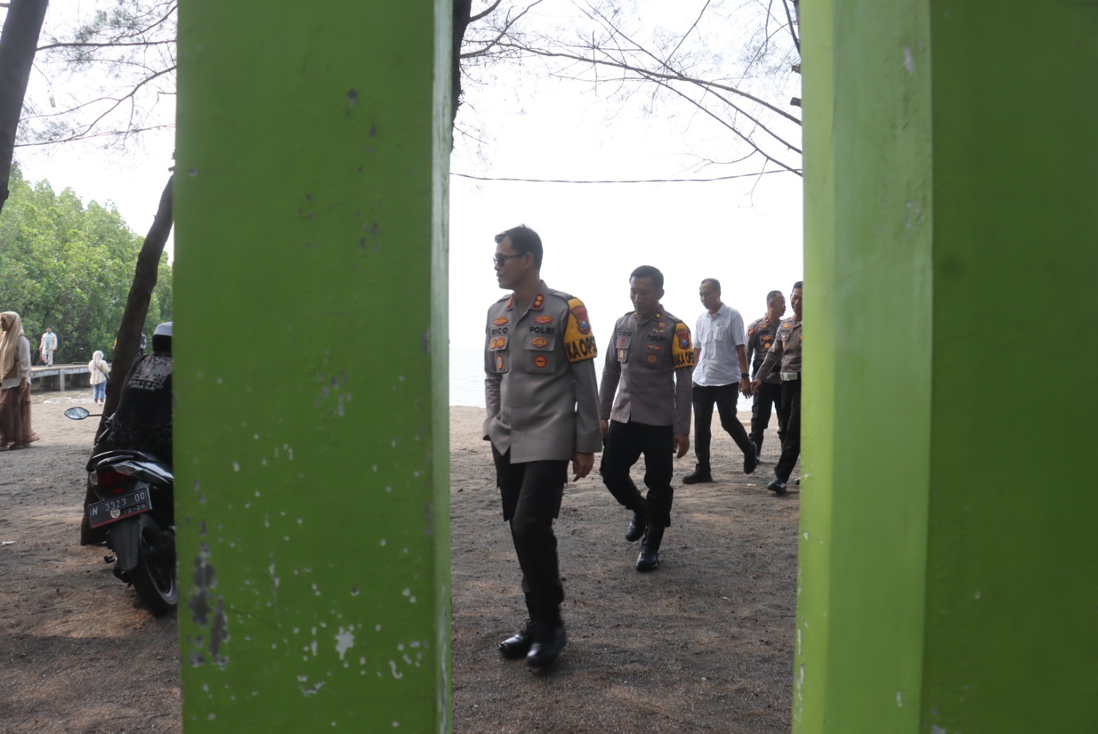 Libur Lebaran 2026, Kapolres Probolinggo Kota Turun Langsung Pantau Wisata Pantai, Pastikan Keamanan Pengunjung
