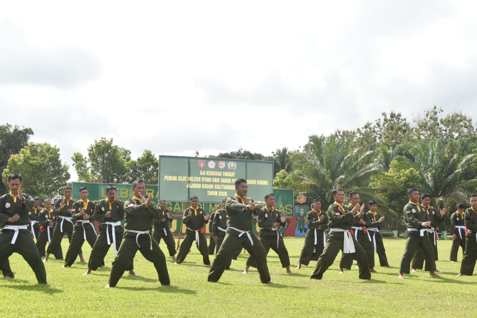 Latih Ketangguhan, Kodim 1002/HST Gelar Uji Kenaikan Sabuk Bela Diri Militer