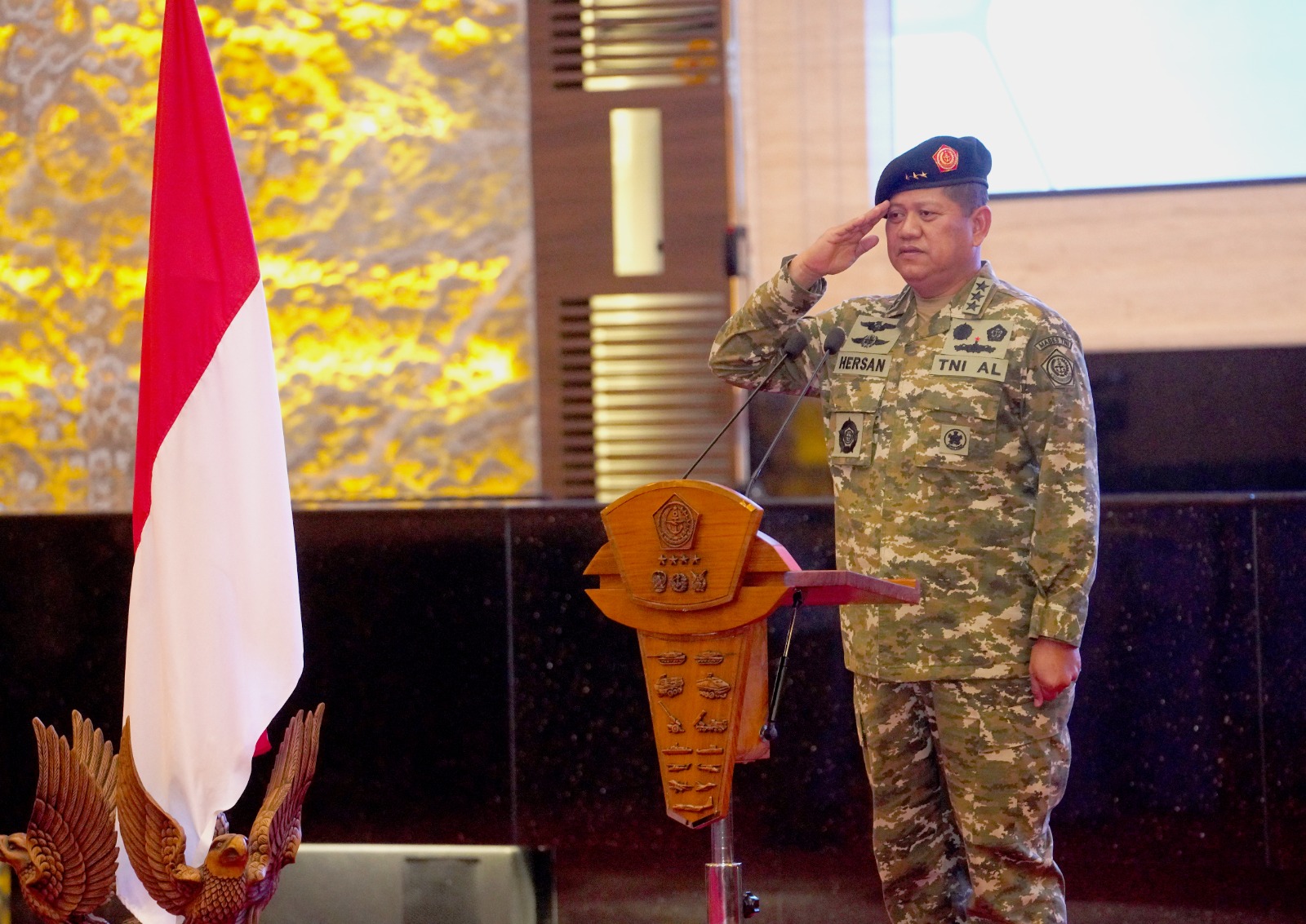 Irjen TNI Pimpin Upacara Laporan Korps Kenaikan Pangkat 54 Perwira Tinggi TNI