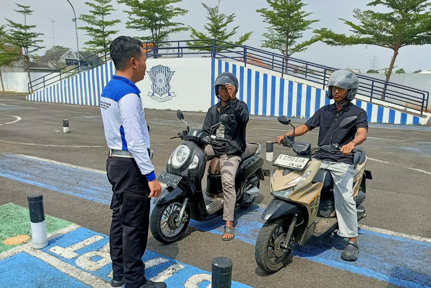 Polisi Turun Langsung, Polantas Menyapa Ubah Pola Pelayanan di Tuban