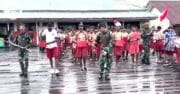 Koops TNI Habema Gelar Bhakti Pertiwi Hardiknas 2026 di SDN 1 Pomako
