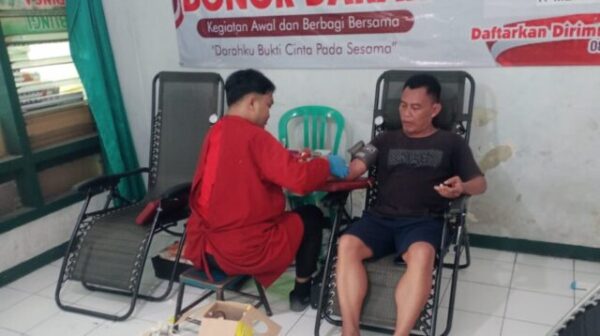 Bersama PMI Cabang, Koramil Ngraho Bojonegoro Gelar Donor Darah