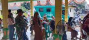 Koramil Sumberasih Dampingi Pelaksanaan Pemeriksaan Kesehatan Masyarakat Binaan
