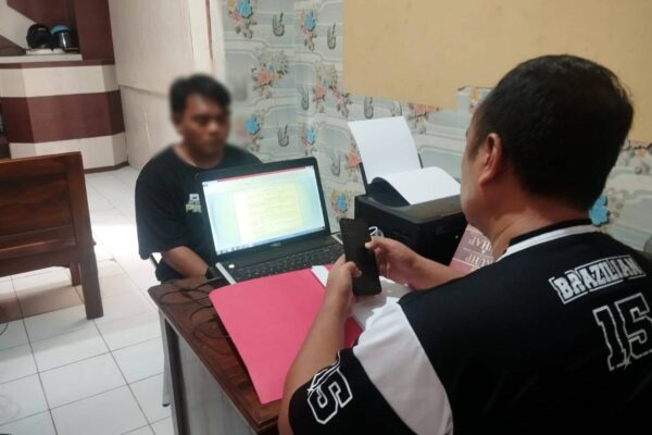 IMG-20260523-WA0390 Perempuan Ditemukan Tak Sadarkan Diri di Sawah Tongas, Pelaku Penganiayaan Akhirnya Menyerah Setelah Kabur ke Lombok