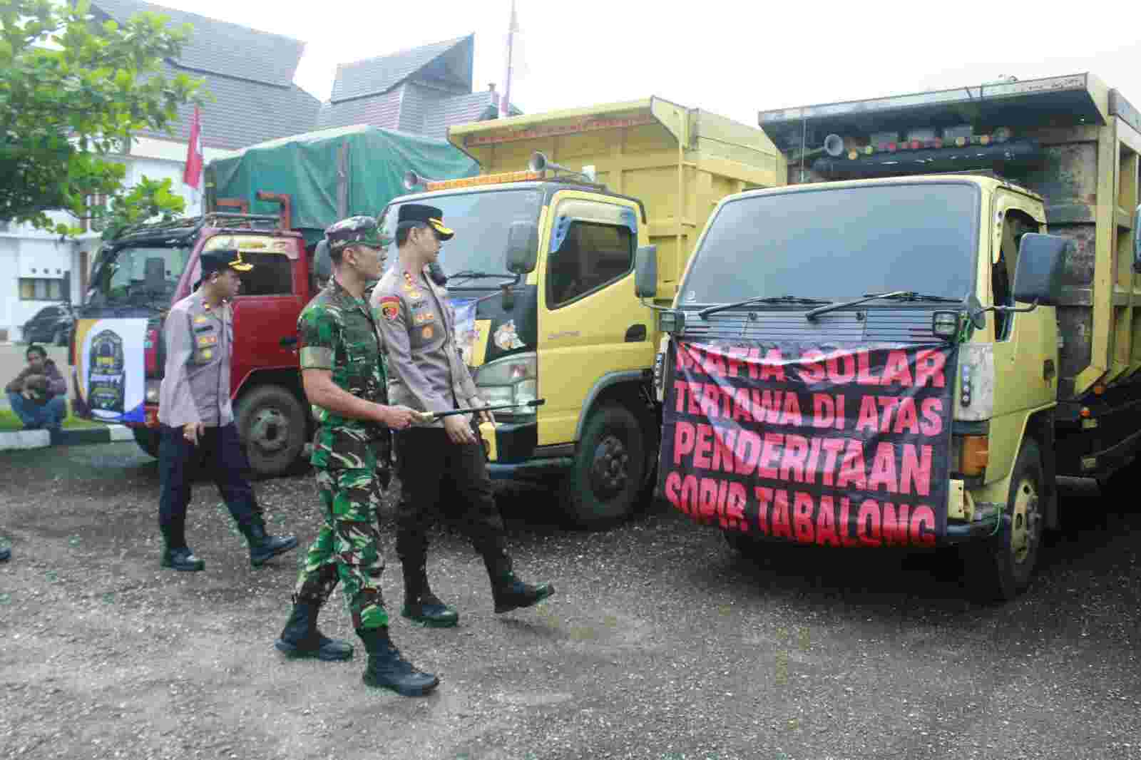 Forkopimda Tabalong Terima Aspirasi Sopir Truk, Dandim Tekankan Aksi Damai dan Tertib