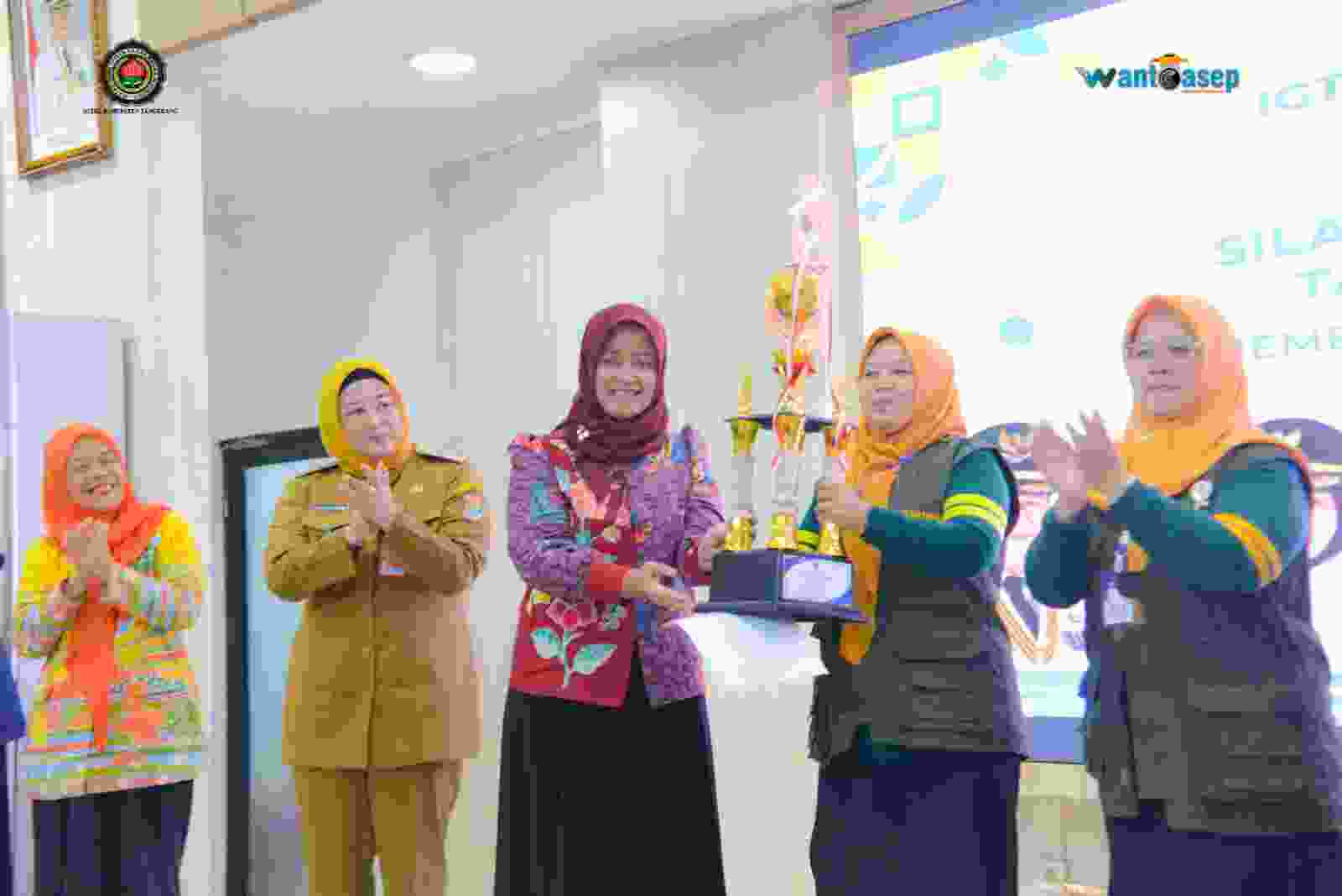 Workshop IGTKI-PGRI Kabupaten Tangerang Soroti Tantangan Parenting Digital