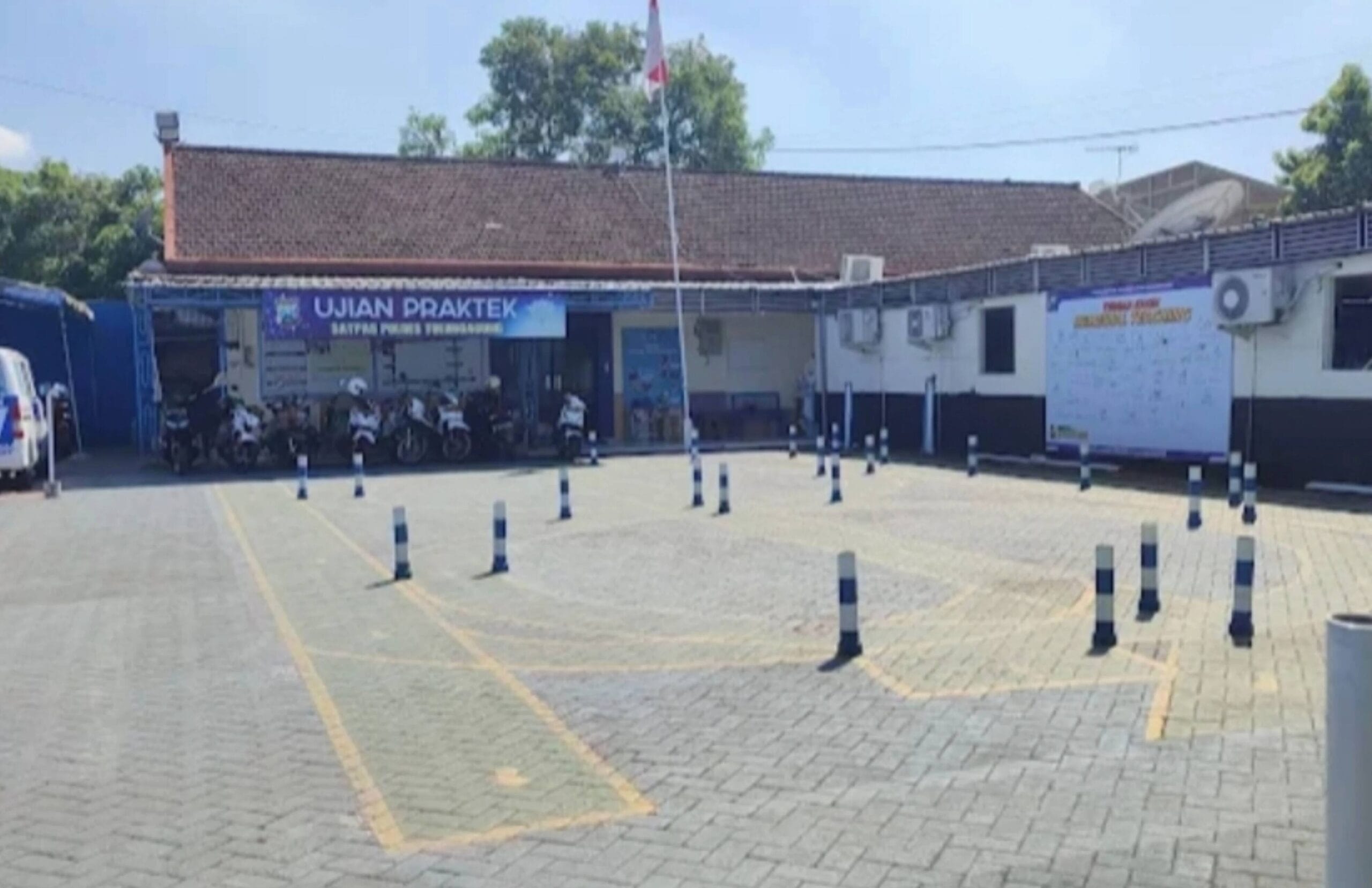 Satpas Tulungagung Ramai Antrean, Tapi Dugaan Calo dan Pungli Lebih Ramai Dibicarakan