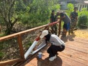 TNI dan Warga Kompak, Pembangunan Jembatan TMMD Ke-128 Kodim 0908/Bontang Memasuki Tahap Pengecatan