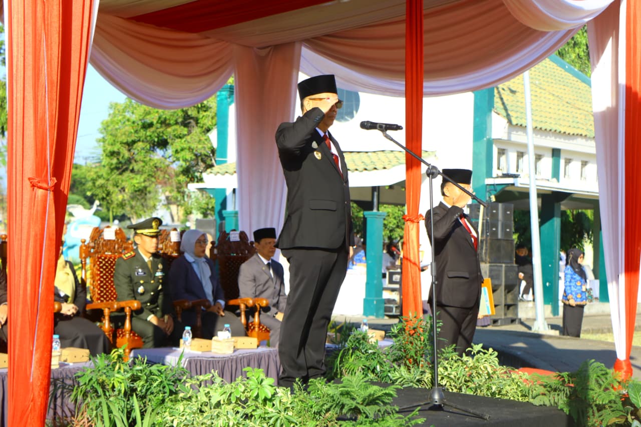 Bersama Forkopimda Dandim 0820/Probolinggo Letkol Inf Ribut Yodo Apriantono Hadiri Upacara Hari Lahirnya Pancasila