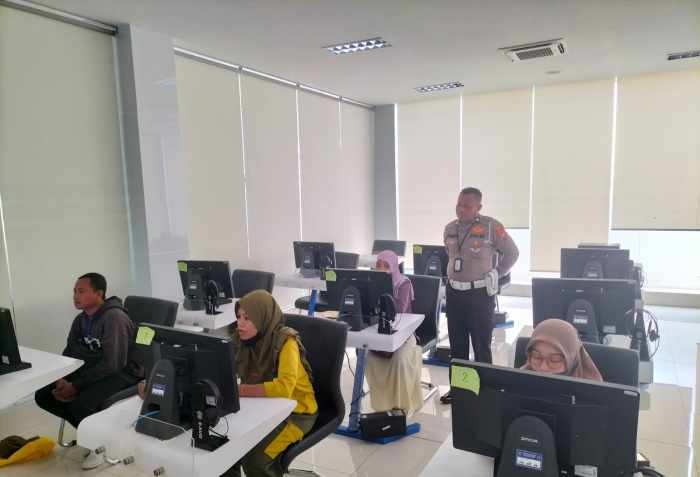 Edukasi dan Administrasi Sekaligus, Polantas Tuban Jadi Teman Warga di Lapangan