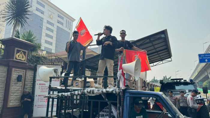 Mahasiswa Nias Mengepung Mabes Polri, Desak Kapolres Dicopot Seketika