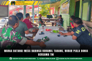 Warga Datangi Mess Babinsa Koramil Tabang, Nobar Piala Dunia Bersama TNI