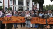 Demo Kecil di PN Jaktim, Isu Politik Panas Warnai Aksi ARM