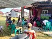 Penuh Keakraban, Babinsa Kodim 1505/Tidore Nobar Piala Dunia Bersama Warga Binaan