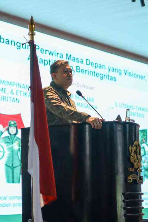 Wakil Ketua Komisi I DPR RI Bekali Taruna Akademi Militer tentang Kepemimpinan Militer Era Kontemporer