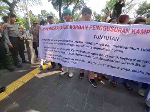 Aksi Unjuk Rasa di Balai Kota DKI Berlangsung Kondusif