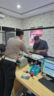Polantas Tuban Jemput Bola, Pengendara Kini Lebih Mudah Konsultasi SIM, STNK, dan BPKB
