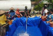 Gerak Cepat, Kodim Bojonegoro Salurkan 16 Ribu Liter Air Bersih untuk Warga Terdampak Kekeringan
