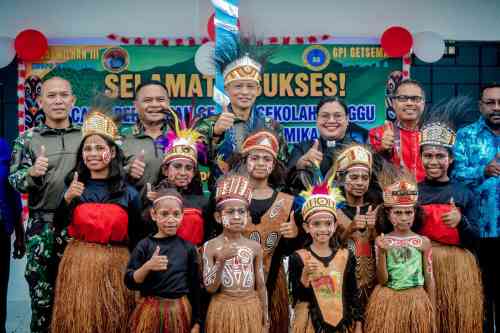 WhatsApp Image 2026-07-01 at 15.15.16 (1) Dulu Beribadah di Teras, Kini Anak-anak Papua Memiliki Gedung Sekolah Minggu Permanen