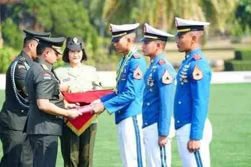 Panglima TNI Tutup Pendidikan Pertama Akademi TNI Tahun 2026 di Cilangkap