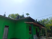 Pengecatan Berlanjut, Satgas TMMD Kodim 1002/HST Percantik Mushola Desa Awang