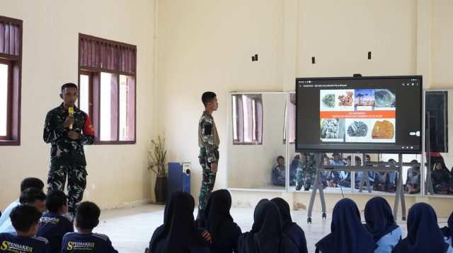 Menyapa Pelosok dengan Cinta Tanah Air: Cara Satgas TMMD 129 Bojonegoro Menyiapkan Pemimpin Masa Depan