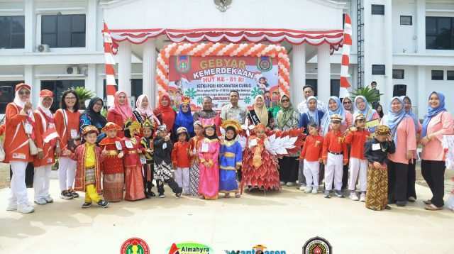 Lomba Kerupuk Massal Warnai Gebyar HUT RI ke-81 di Curug