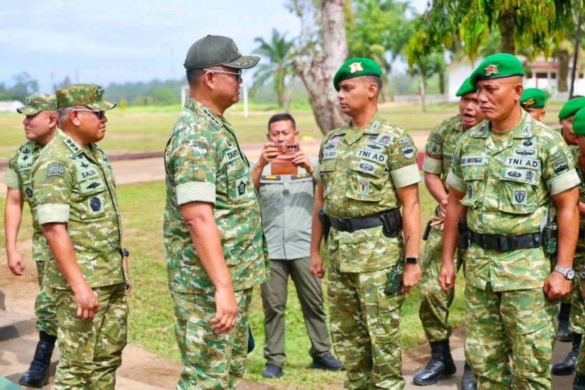 Wapang TNI Tinjau Kesiapan Yonif TP di Sumatera Utara