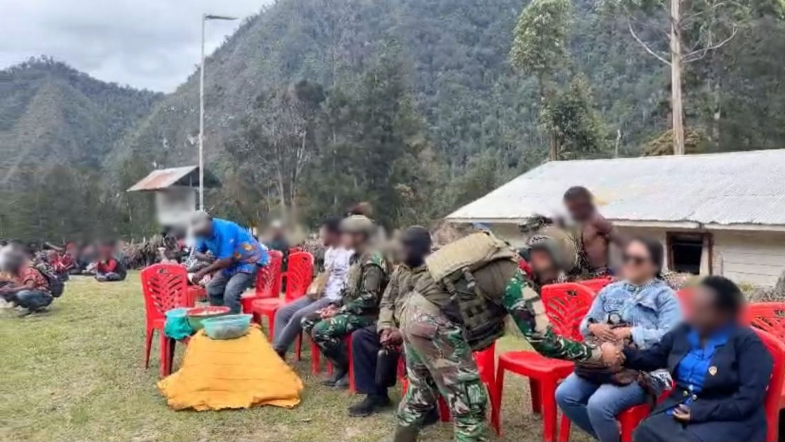 WhatsApp Image 2026-08-12 at 21.31.54 TNI Hadir dengan Kepedulian, Koops TNI Habema Luruskan Informasi Terkait Ucapan Terima Kasih Umat Stasi Santa Sisilia Wuloni