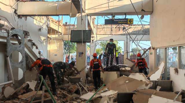 TNI Kerahkan 1.267 Personel Tangani Dampak Gempa di Flores