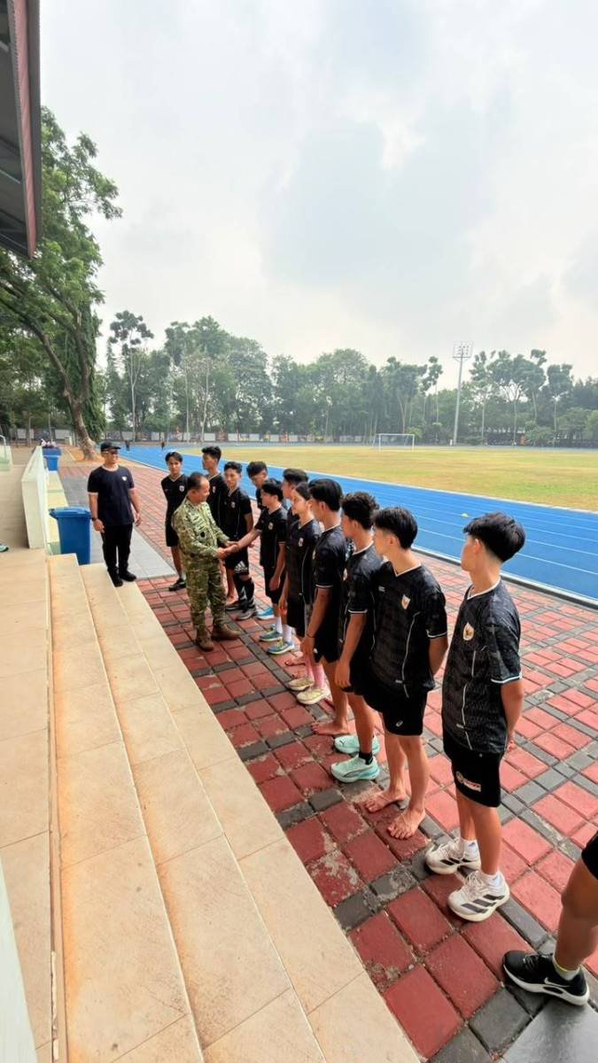 Letjen TNI Richard Tampubolon Tinjau Atlet Pelatnas Taekwondo Indonesia di Markas Kopassus