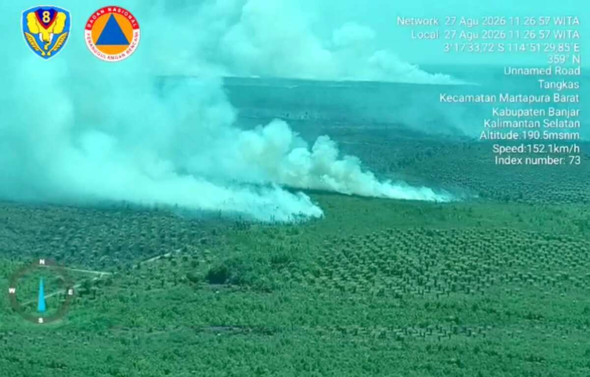 Pantau Dari Langit, Lanud Sjamsudin Noor Dukung Patroli Udara Helikopter Caracal TNI AU Dalam Penanganan Karhutla di Kasel