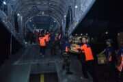 Hari Keempat Belas Penanganan Gempa NTT, TNI Salurkan 968,953 Ton Bantuan