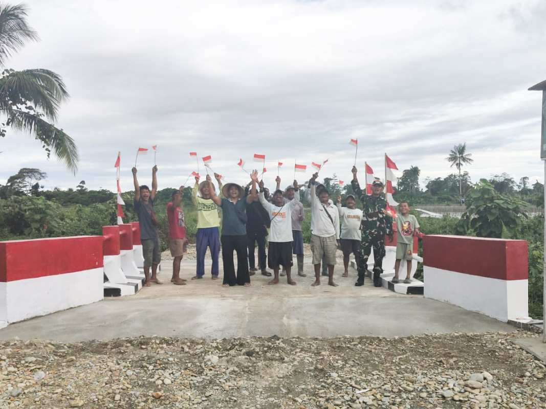 Kodim 1710/Mimika Rampungkan Jembatan Beton di Kelurahan Kamoro Jaya dan Wonosari Jaya