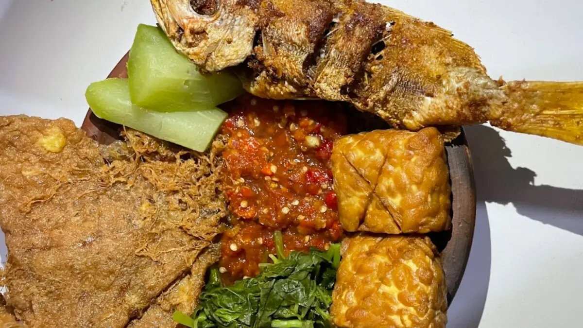 Rekomendasi Sego Sambel Terbaik di Surabaya untuk Pecinta Pedas