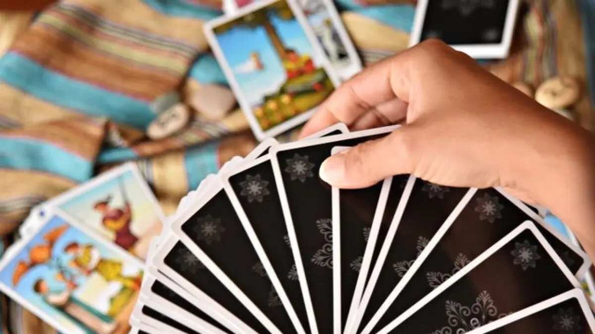Ramalan Tarot untuk Zodiak Cancer, Leo, dan Virgo pada 29 Agustus 2026