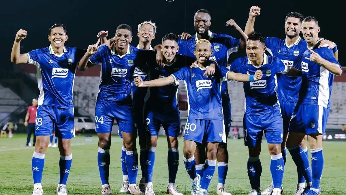 Persib Bandung Siapkan Strategi Taktis untuk Play-Off ACL 2026/27 Persib Bandung Siapkan Strategi Taktis untuk Play-Off ACL 2026/27