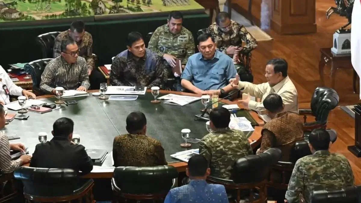 Rapat Terbatas Prabowo di Hambalang Bahas Rekrutmen Prajurit dan Penanganan Bencana