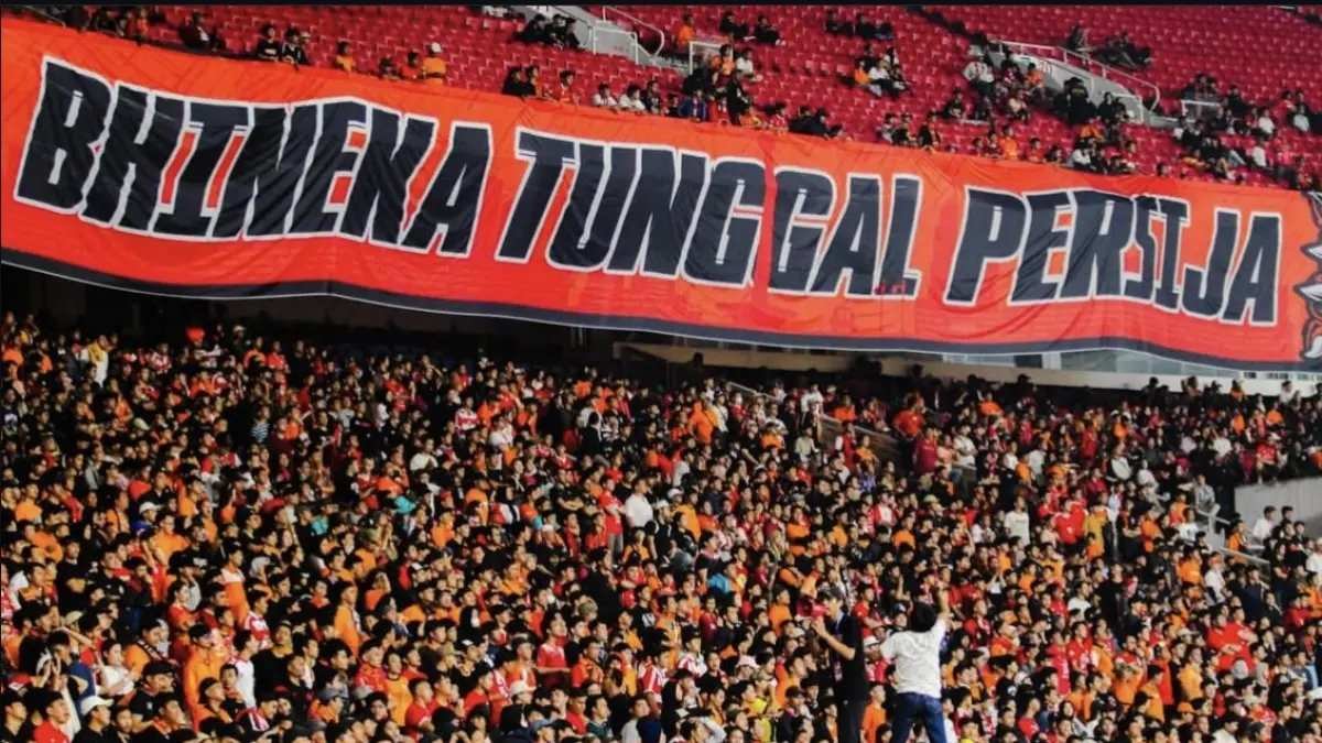 Solidaritas The Jakmania untuk Korban Bencana di NTT dan Kalimantan