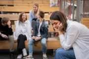 Menggali Kelelahan Orang Introvert dalam Kehidupan Sosial Menggali Kelelahan Orang Introvert dalam Kehidupan Sosial